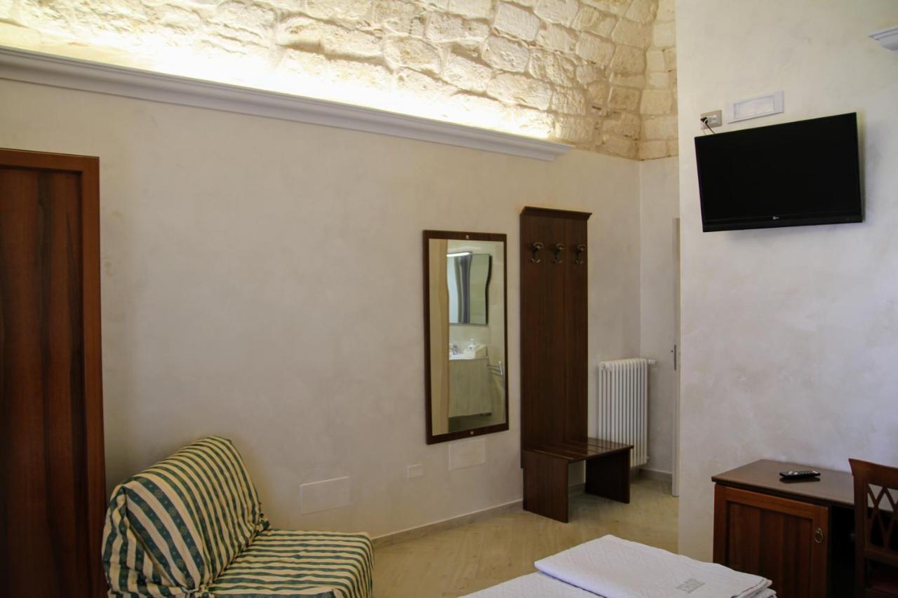 Rooms Dimora Arco - Affitti Brevi Italia Monte SantʼAngelo Eksteriør bilde